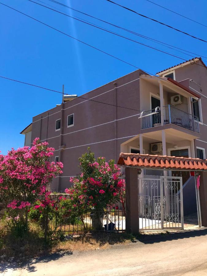 Apartments Villa Dovinefa 卡萨米尔 外观 照片